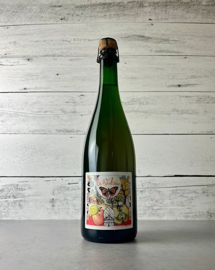 750 mL bottle of Cidrerie du Vulcain Cidre La Lande Foye 2022