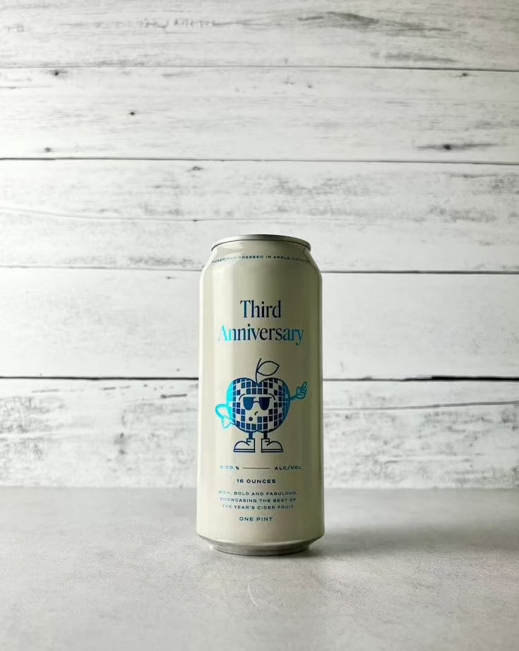 16 oz can of Yonder Third Anniversary cider
